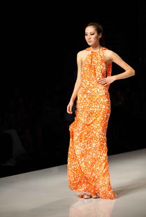 鵬城霓裳，步履生輝——深圳服裝節(jié)模特定格時(shí)尚新風(fēng)尚